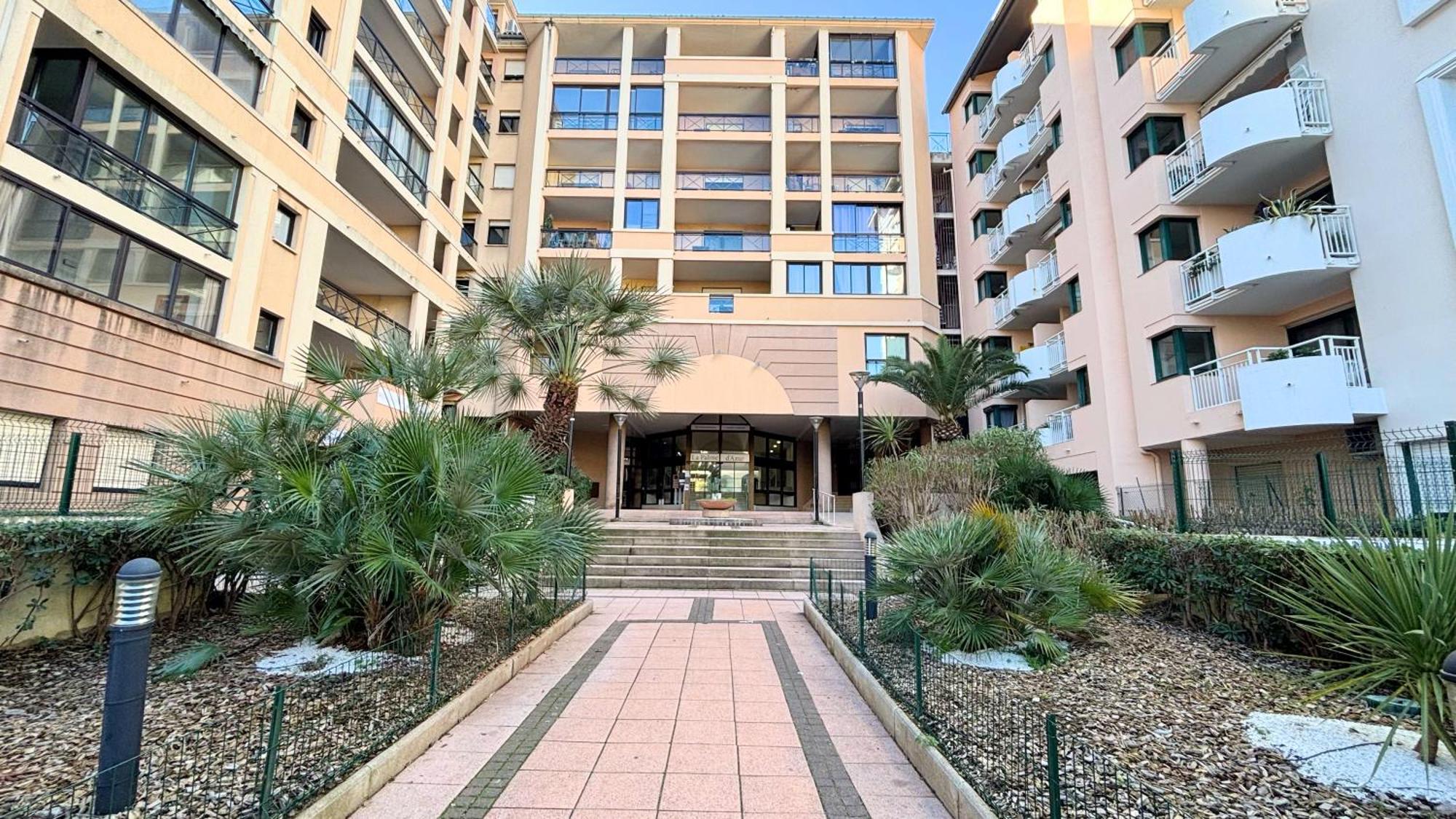 Appartement 556, Vue Mer Et Piscine By Palmazur Vacances Cannes Esterno foto